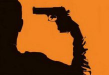 Dùng vũ khí đập vào đầu người khác gây thường tích có được xem là dùng hung khí nguy hiểm được quy định tại tội cố ý gây thương tích hay không?