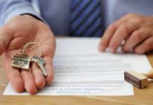 Án lệ số 42/2021/AL về quyền lựa chọn Tòa án giải quyết tranh chấp của người tiêu dùng trong trường hợp hợp đồng theo mẫu có thỏa thuận trọng tài