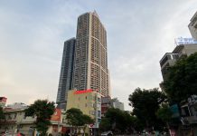 Mâu thuẫn phí dịch vụ chung cư: Có được tự ý cắt điện, thang máy?