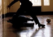 Làm gì khi bị ép cung